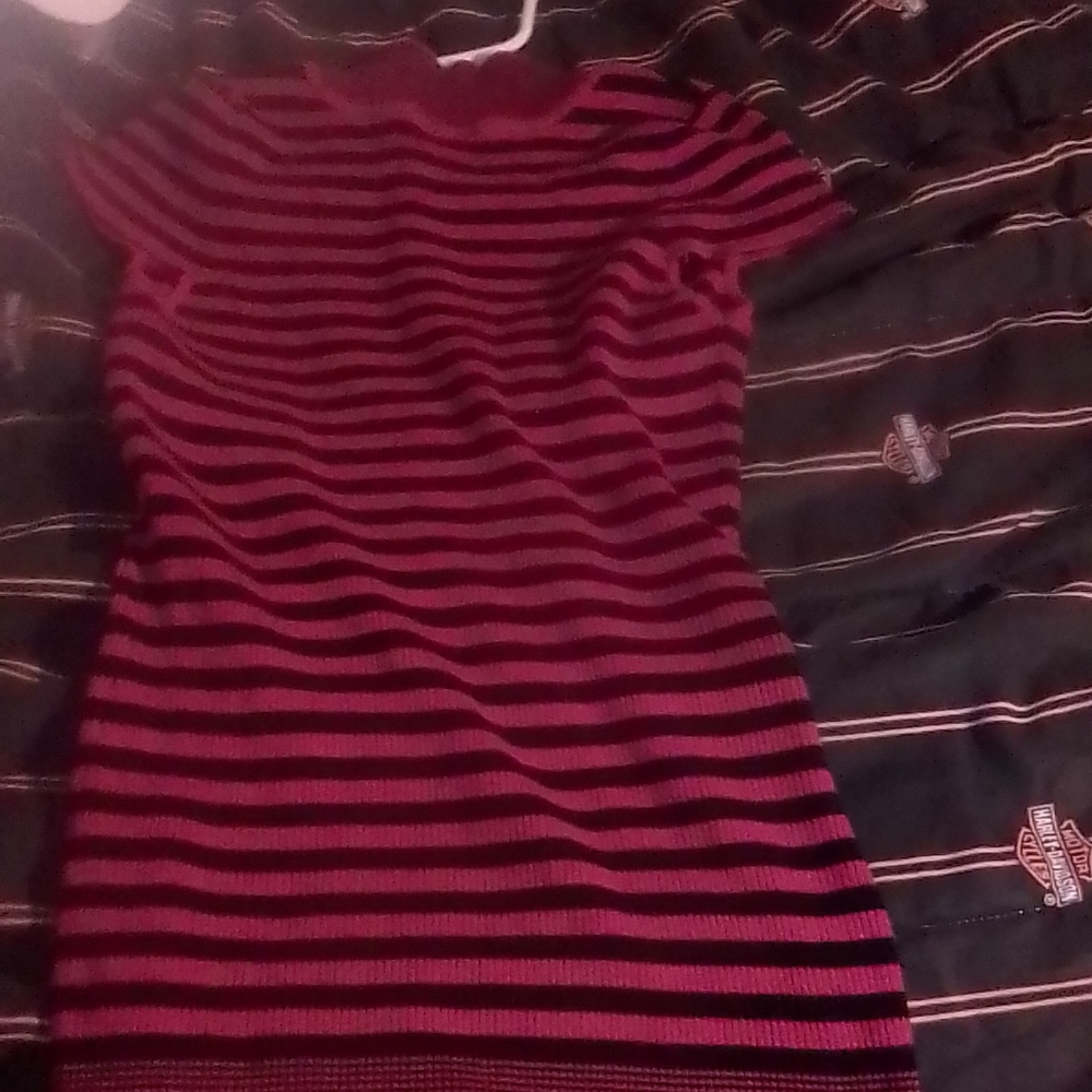 Sweater - Picture 2 of 4